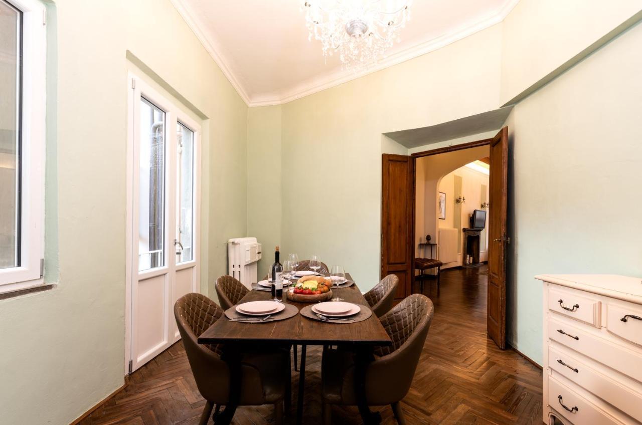 Historic Center Palace - Huge 4 Bedrooms Santa Croce Apartment - By LikehomeΦλωρεντία Εξωτερικό φωτογραφία